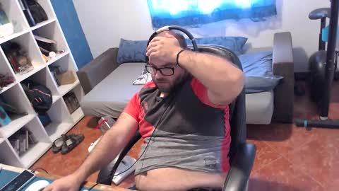 Snapshot of ravingr3d3 chatting on 09/25/25, 10:19 ravingr3d3 online show from 09/25/25, 10:19