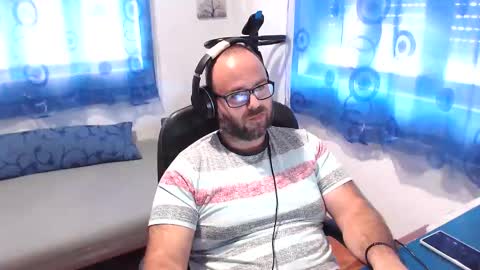 Snapshot of ravingr3d3 chatting on 10/02/25, 08:54 ravingr3d3 online show from 10/02/25, 08:54