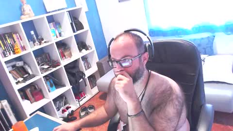 Snapshot of ravingr3d3 chatting on 10/07/25, 09:39 ravingr3d3 online show from 10/07/25, 09:39