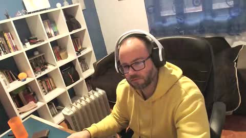 Snapshot of ravingr3d3 chatting on 11/23/25, 03:45 ravingr3d3 online show from 11/23/25, 03:45