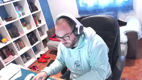 Snapshot of ravingr3d3 chatting on 12/03/25, 09:51 ravingr3d3 online show from 12/03/25, 09:51