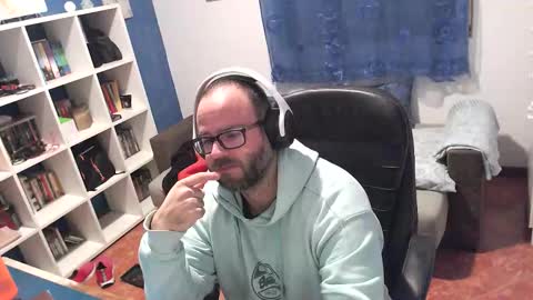 Snapshot of ravingr3d3 chatting on 12/03/25, 10:30 ravingr3d3 online show from 12/03/25, 10:30