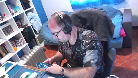 ravingr3d3 online show from 04/01/26, 08:48