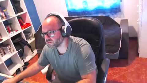 ravingr3d3 online show from 06/09/26, 08:04