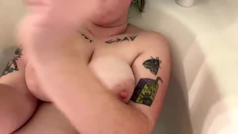 Ravynn 3 online show from 12/21/24, 04:41