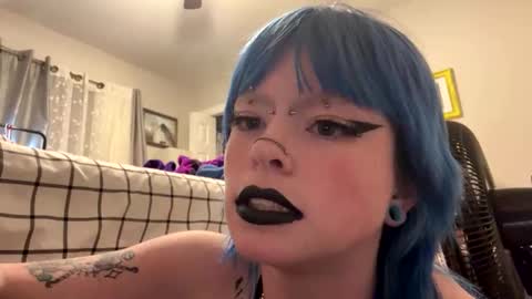 Ravynn 3 online show from 11/19/25, 06:52