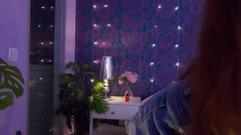 Snapshot of rawdare chatting on 10/18/25, 03:13 Lillian online show from 10/18/25, 03:13