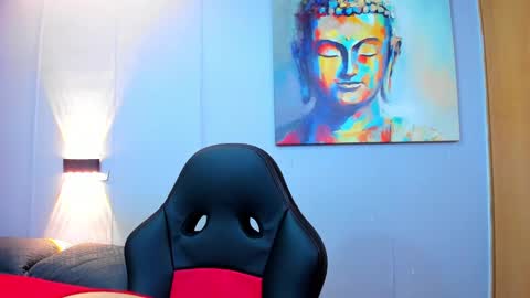 Snapshot of rawmathews chatting on 12/25/24, 04:44 rawmathews online show from 12/25/24, 04:44