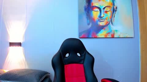 Snapshot of rawmathews chatting on 02/02/25, 07:35 rawmathews online show from 02/02/25, 07:35