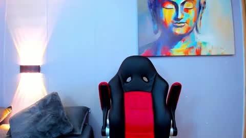 Snapshot of rawmathews chatting on 02/12/25, 01:27 rawmathews online show from 02/12/25, 01:27