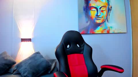 Snapshot of rawmathews chatting on 02/18/25, 01:54 rawmathews online show from 02/18/25, 01:54