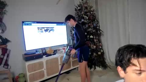 Snapshot of rawr_itsben chatting on 01/08/26, 12:13 Its Ben online show from 01/08/26, 12:13