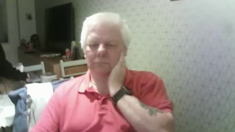 Snapshot of ray47 chatting on 11/26/25, 10:55 ray47 online show from 11/26/25, 10:55