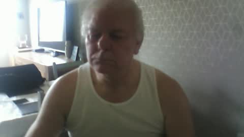 Snapshot of ray47 chatting on 02/17/26, 12:56 ray47 online show from 02/17/26, 12:56