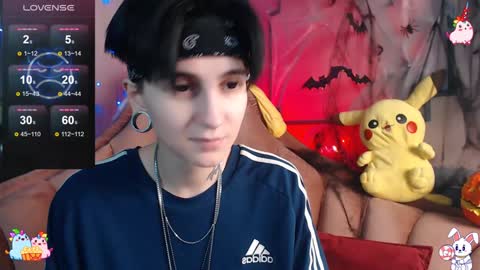 Snapshot of ray__taylor chatting on 12/10/24, 07:22 Ray online show from 12/10/24, 07:22