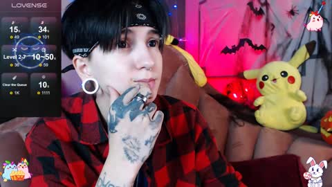 Snapshot of ray__taylor chatting on 12/12/24, 07:59 Ray online show from 12/12/24, 07:59