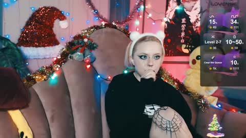 Snapshot of ray__taylor chatting on 01/13/25, 05:33 Ray online show from 01/13/25, 05:33