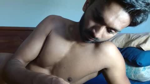 Snapshot of rayannzz chatting on 01/16/26, 03:10 eyan online show from 01/16/26, 03:10