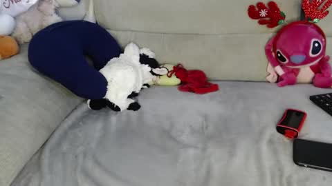 Ray  online show from 12/15/25, 06:12