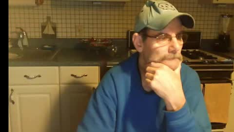 Ray online show from 12/12/24, 11:18