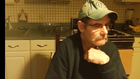 Ray online show from 02/11/25, 08:48