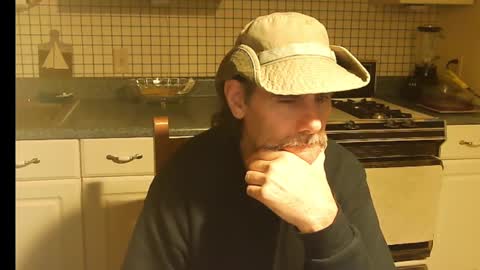 Ray online show from 10/27/25, 07:12