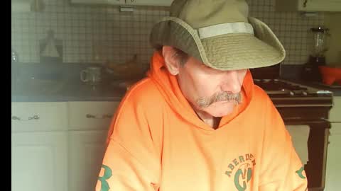 Ray online show from 02/06/26, 11:41