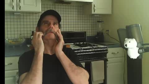 Ray online show from 04/15/26, 07:43