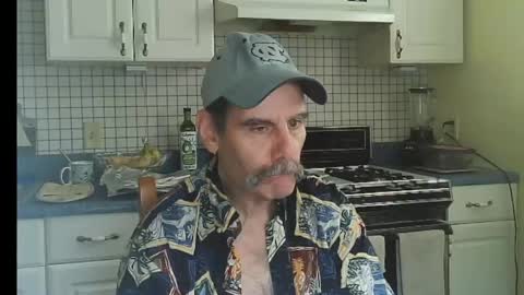 Ray online show from 06/07/26, 04:33