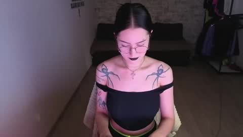 see u next time  0300 UTC 0 online show from 10/22/25, 05:08