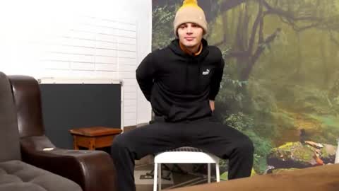 Snapshot of raymartino chatting on 12/05/25, 04:36 RayMartino online show from 12/05/25, 04:36