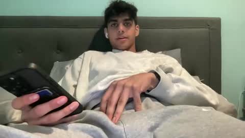 Snapshot of raymondg8596 chatting on 02/04/25, 07:11 raymondg8596 online show from 02/04/25, 07:11