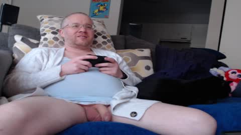 Snapshot of raymondsun chatting on 01/05/25, 07:07 Sunshine Ray online show from 01/05/25, 07:07