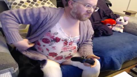 Snapshot of raymondsun chatting on 02/13/25, 11:26 Sunshine Ray online show from 02/13/25, 11:26