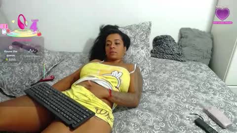 Snapshot of raysajoness chatting on 10/25/25, 12:51 raysajoness online show from 10/25/25, 12:51