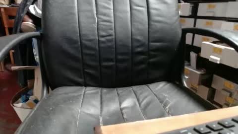 Snapshot of raysmith77777777 chatting on 06/06/26, 01:38 Ray online show from 06/06/26, 01:38