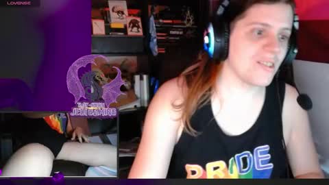 Snapshot of raysuon chatting on 01/04/25, 05:05 Rae-Suon online show from 01/04/25, 05:05