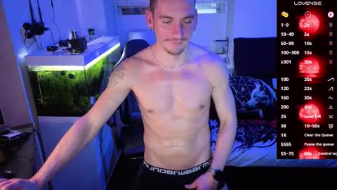 Rayzel online show from 02/28/26, 10:33