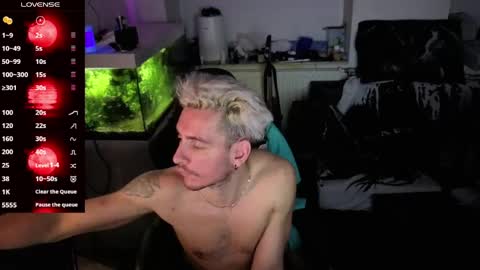 Rayzel online show from 04/20/26, 11:06