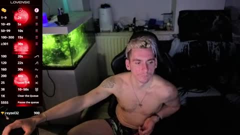 Rayzel online show from 04/21/26, 01:53