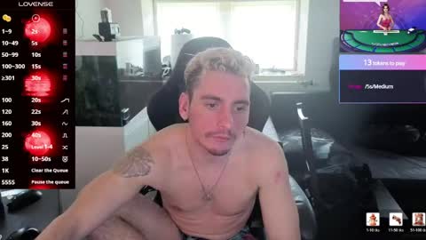 Rayzel White online show from 06/06/26, 02:11