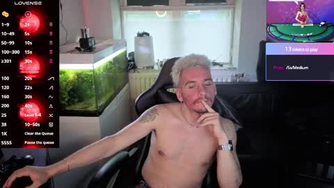Rayzel White online show from 06/11/26, 06:50