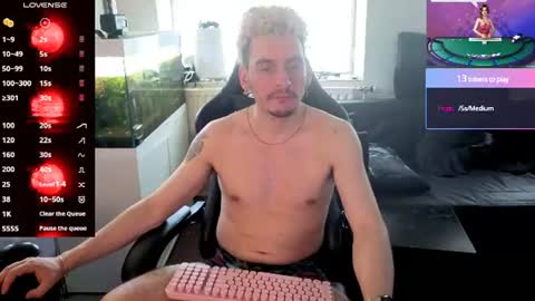 Rayzel White online show from 06/29/26, 10:59