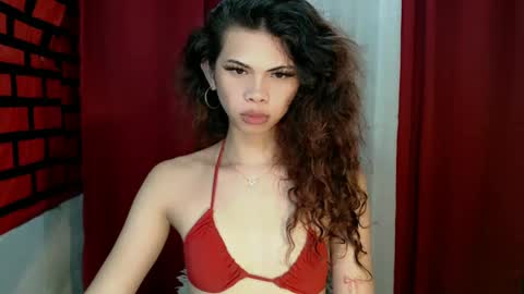 Snapshot of raze_fuckzx chatting on 02/23/25, 11:36 cindy online show from 02/23/25, 11:36
