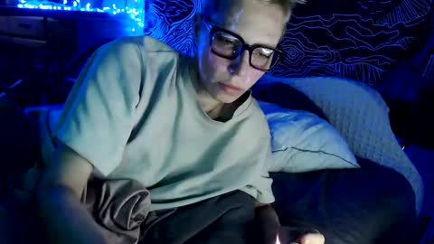  Yrriel Strife Candy-Demon Caveboy mr. Cringe   online show from 12/31/24, 03:55