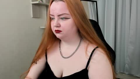 Snapshot of razoom_emma chatting on 06/04/26, 09:10 Emma Razumovskaya online show from 06/04/26, 09:10