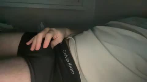 Snapshot of rbnaustiiin chatting on 01/02/25, 01:27 rbnaustiiin online show from 01/02/25, 01:27