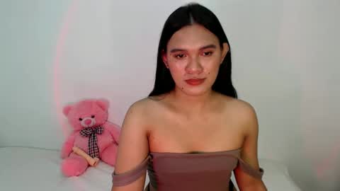Snapshot of ready2care4youbabe chatting on 01/22/25, 02:24 Beth online show from 01/22/25, 02:24