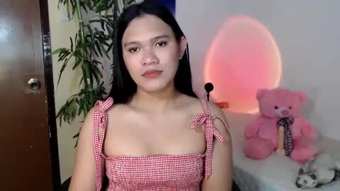 Snapshot of ready2care4youbabe chatting on 02/15/25, 02:37 Beth online show from 02/15/25, 02:37