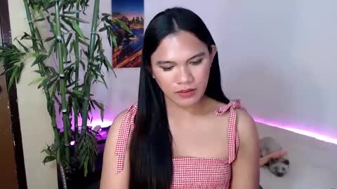 Snapshot of ready2care4youbabe chatting on 02/25/25, 05:30 Beth online show from 02/25/25, 05:30